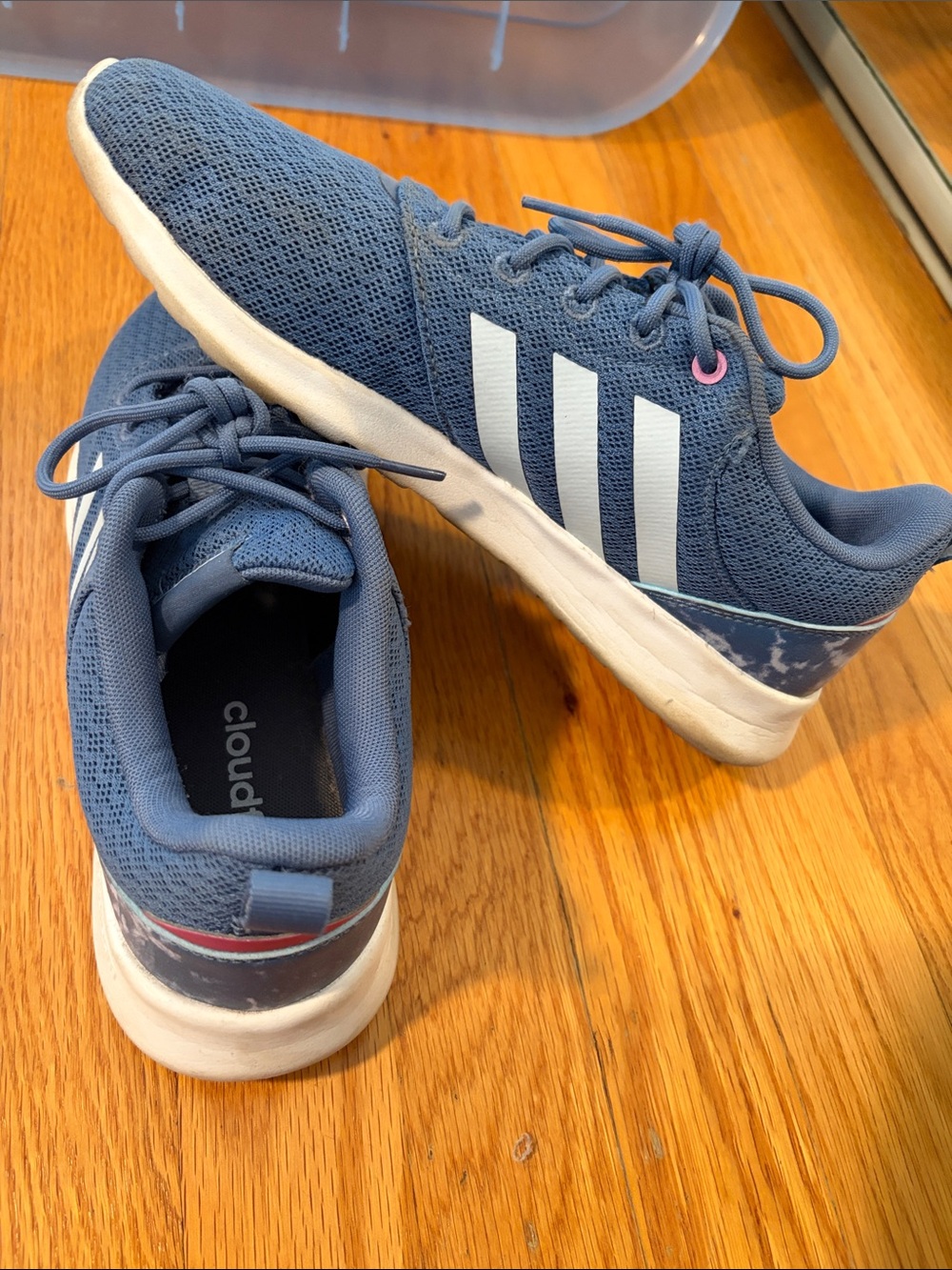 Adidas cloudfoam size 9